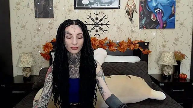 Velvetbat online show from October 14, 2025, 7:09 am