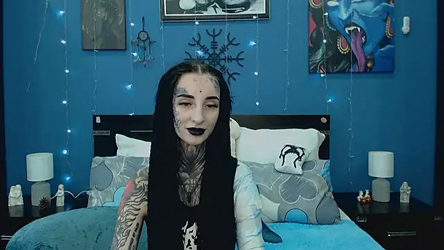 Velvetbat online show from May 19, 2026, 7:04 am