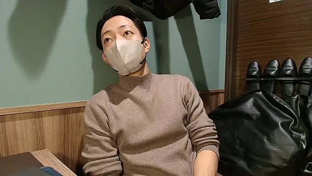 Snapshot of i_am_Hiro chatting on February 13, 2026, 3:39 am i am Hiro online show from February 13, 2026, 3:39 am