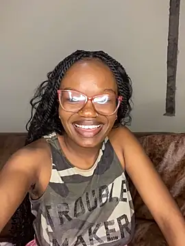 Snapshot of YummyMelanin117 chatting on February 3, 2026, 6:35 pm YummyMelanin117 online show from February 3, 2026, 6:35 pm