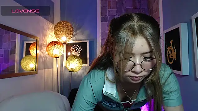 Snapshot of Fiorellaa_delsd chatting on November 19, 2025, 3:34 pm Fiorellaa delsd online show from November 19, 2025, 3:34 pm