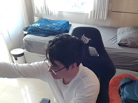 Snapshot of TimiidoSP011 chatting on November 10, 2025, 8:36 pm TimiidoSP011 online show from November 10, 2025, 8:36 pm