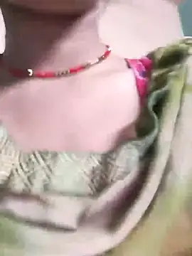 Snapshot of Eshwari_Chopra chatting on October 22, 2025, 3:44 pm Eshwari Chopra online show from October 22, 2025, 3:44 pm