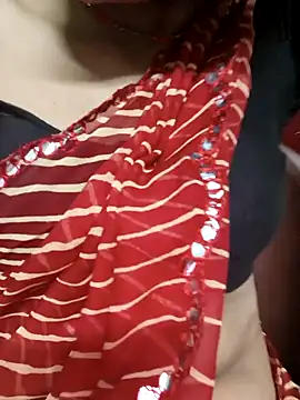 Snapshot of Eshwari_Chopra chatting on September 18, 2025, 4:21 pm Eshwari Chopra online show from September 18, 2025, 4:21 pm