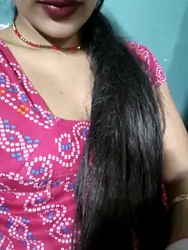 Snapshot of Eshwari_Chopra chatting on May 8, 2026, 5:06 pm Eshwari Chopra online show from May 8, 2026, 5:06 pm