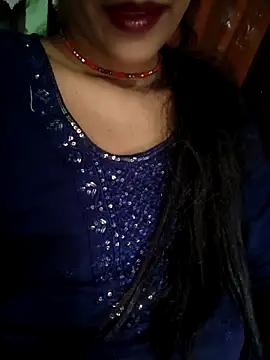 Snapshot of Eshwari_Chopra chatting on May 3, 2026, 11:37 am Eshwari Chopra online show from May 3, 2026, 11:37 am