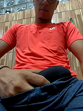 hiaguexxx online show from November 22, 2025, 5:34 pm