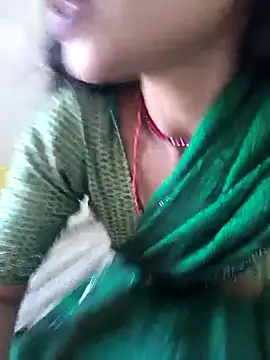 Eshna Dabral online show from November 9, 2025, 3:43 am