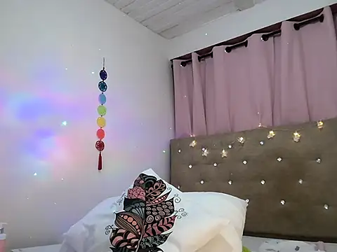 sofia8428 online show from December 5, 2025, 12:54 am