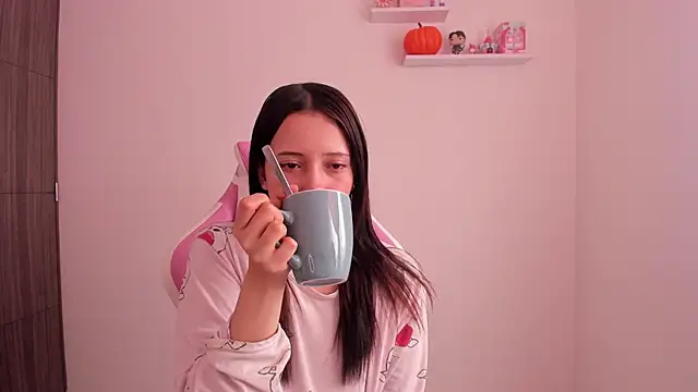 ImBunnyNova online show from November 11, 2025, 2:12 pm