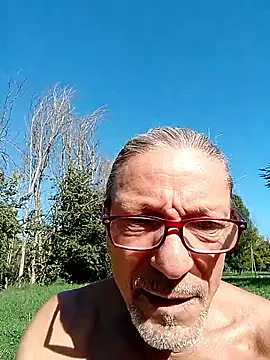 Snapshot of Deddyitalia3p chatting on September 19, 2025, 1:26 pm Deddyitalia3p online show from September 19, 2025, 1:26 pm