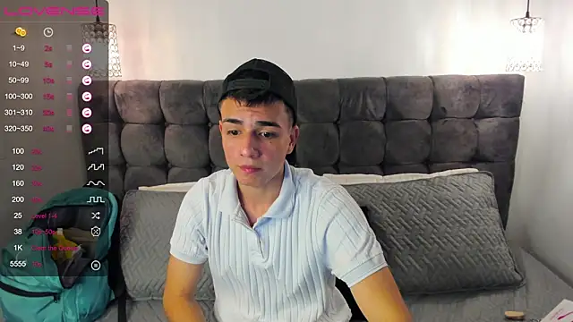 Hotboy21  online show from March 19, 2025, 1:40 pm