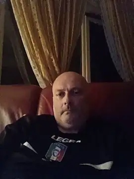 Alexis Bull online show from May 20, 2026, 10:29 pm