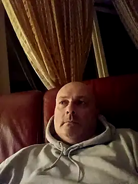 Alexis Bull online show from January 14, 2026, 11:41 pm