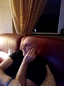 Alexis Bull online show from February 8, 2026, 11:57 pm