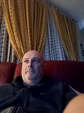 Alexis Bull online show from October 22, 2025, 11:03 pm