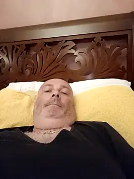 Alexis Bull online show from September 10, 2025, 2:49 pm