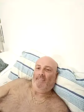 Alexis Bull online show from October 17, 2025, 4:20 pm