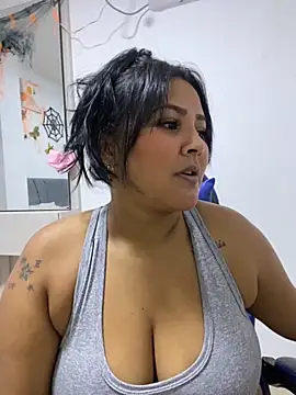 sashaoficial  online show from November 17, 2025, 10:36 pm