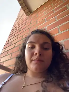 carlafox05 online show from July 6, 2026, 1:18 pm