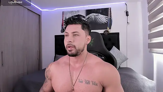 santi aesthetic online show from January 7, 2026, 5:18 pm