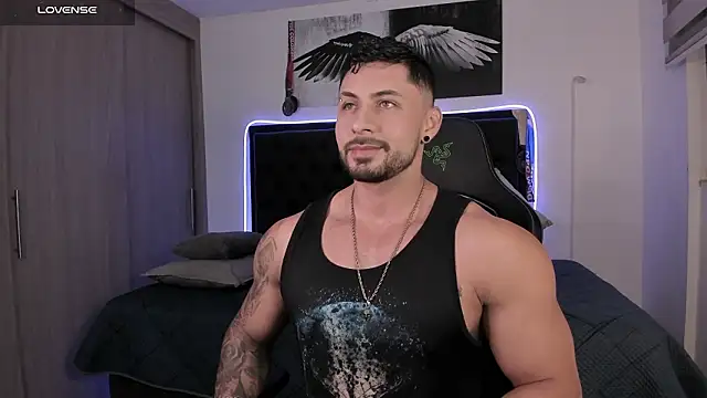 santi aesthetic online show from March 15, 2026, 1:23 am