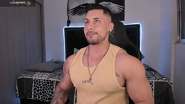 santi aesthetic online show from June 5, 2026, 6:52 am
