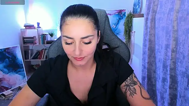 ValeriiMills online show from September 29, 2025, 2:55 pm