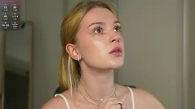 Cyberheart  online show from November 26, 2025, 7:03 pm