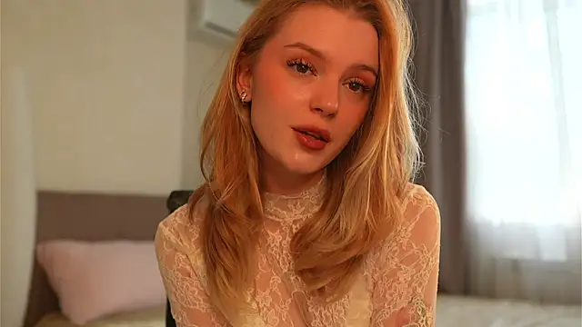 Cyberheart  online show from September 28, 2025, 1:18 pm