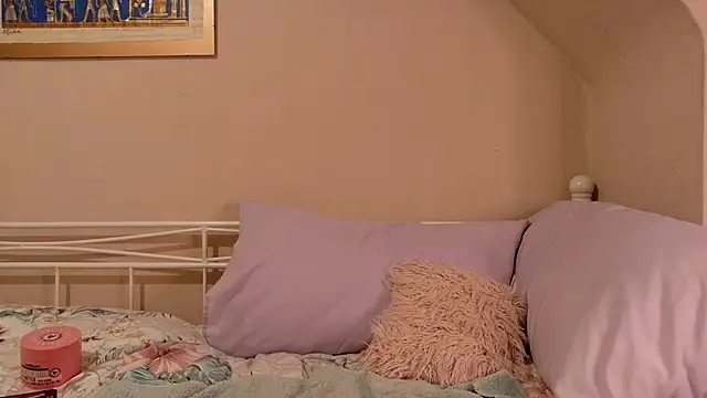 Raven Magical Milf online show from February 18, 2026, 10:33 am