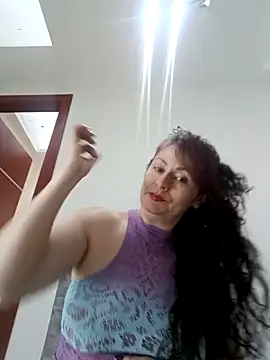 lunadicty online show from December 21, 2025, 4:52 pm