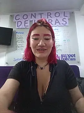 Cerecitaa02  online show from April 10, 2026, 11:34 pm