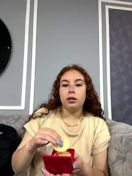 AmmberJones online show from November 10, 2025, 12:32 pm