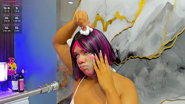 Sasha  moore online show from November 13, 2025, 7:51 pm