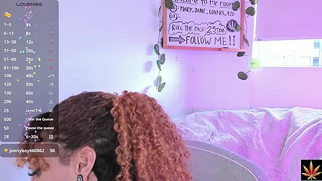 MaryJanelovers online show from September 10, 2025, 8:30 pm