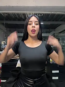 Ivy rein online show from November 23, 2025, 1:37 am