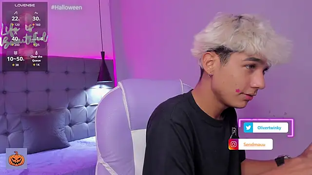 OliverTwinky online show from October 13, 2025, 5:09 am