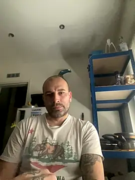 Snapshot of toyroma chatting on November 30, 2025, 11:00 am toyroma online show from November 30, 2025, 11:00 am