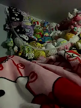 w3tkittty online show from January 18, 2026, 1:03 pm