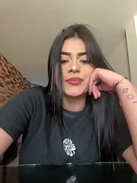 Kariina  69 online show from September 8, 2025, 9:47 pm