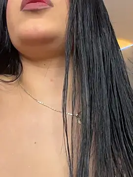 Kariina  69 online show from April 2, 2026, 1:24 am