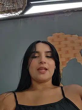 Snapshot of Rosa_Warreen_ chatting on November 15, 2025, 1:48 pm Rosa Warreen online show from November 15, 2025, 1:48 pm