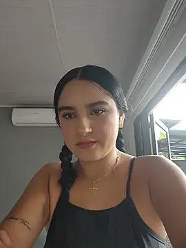 Snapshot of Rosa_Warreen_ chatting on November 20, 2025, 12:50 pm Rosa Warreen online show from November 20, 2025, 12:50 pm