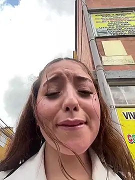 Baby  Otaku online show from October 17, 2025, 5:59 pm