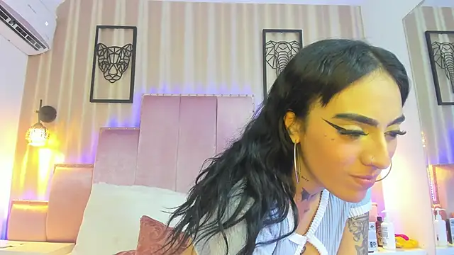 Snapshot of SamanthaAdele chatting on November 26, 2025, 8:53 pm SamanthaAdele online show from November 26, 2025, 8:53 pm