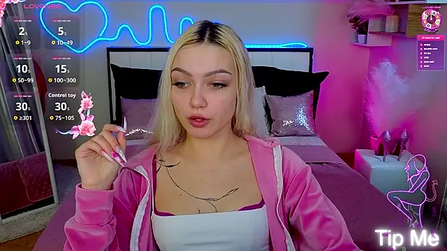 LinaLirian online show from February 23, 2026, 10:05 am