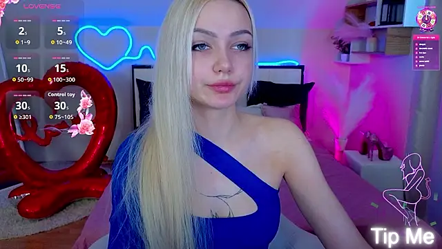 LinaLirian online show from February 13, 2026, 10:04 am