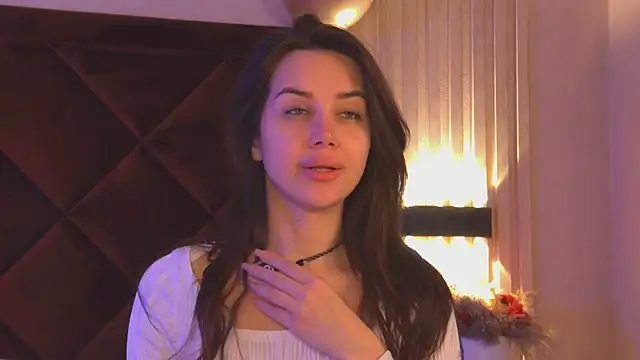 StacyHarland online show from April 18, 2026, 4:26 am