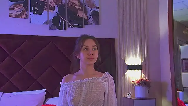 StacyHarland online show from October 11, 2025, 4:24 am